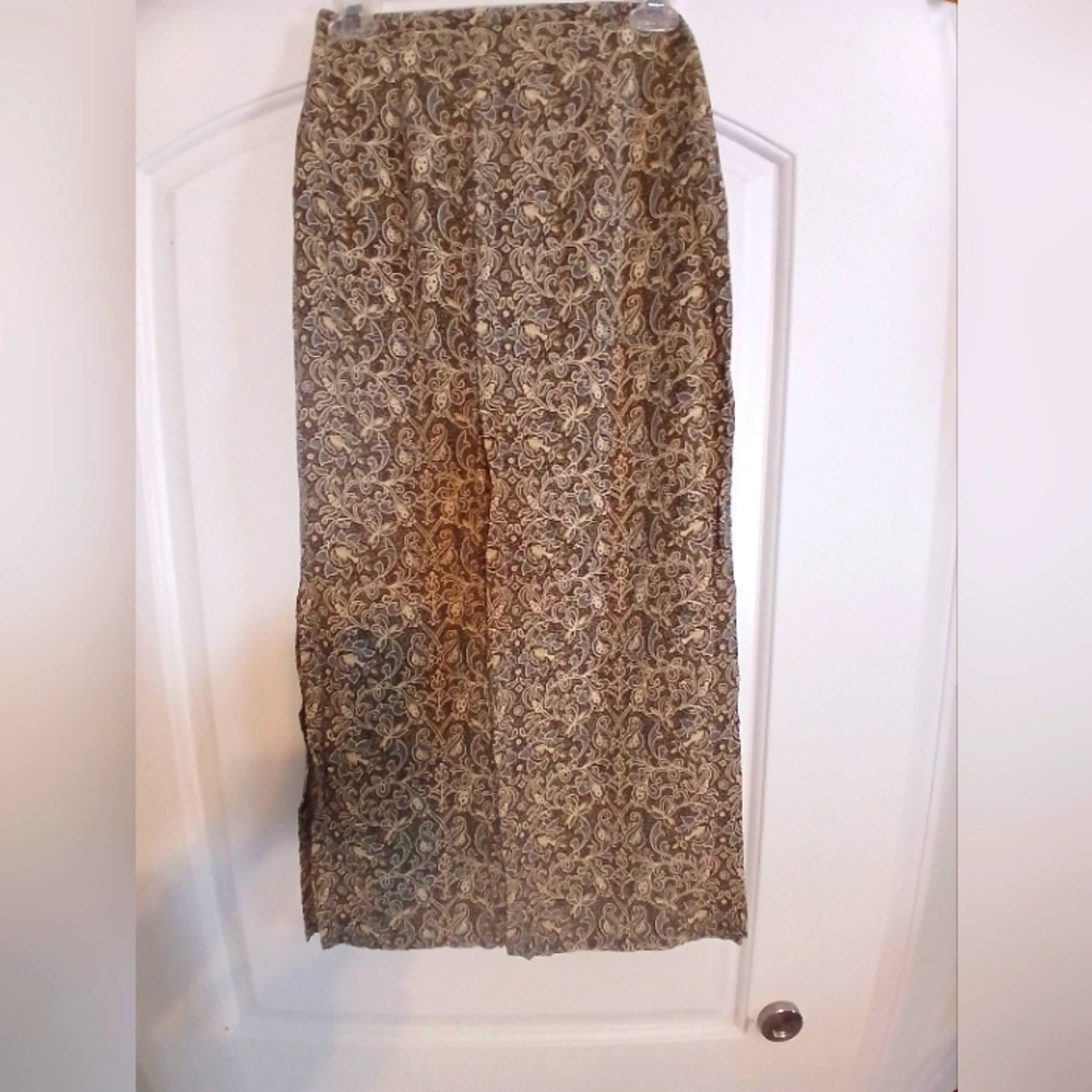Kathy Ireland Gray Floral Skirt